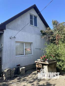 Дом 50м&sup2;, 2-этажный, участок 6 сот.  