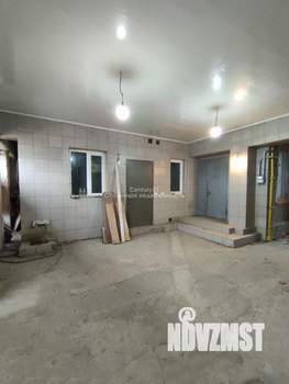 Дом 164м&sup2;, 3-этажный, участок 3 сот.  