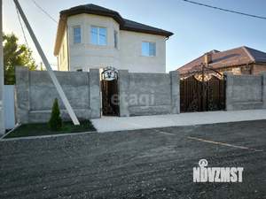 Дом 204м&sup2;, 2-этажный, участок 4 сот.  