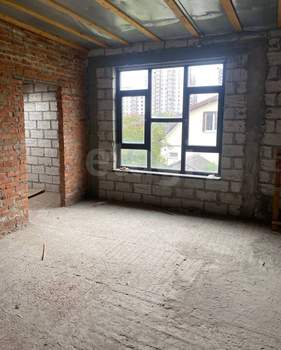 Дом 198м&sup2;, 2-этажный, участок 4 сот.  