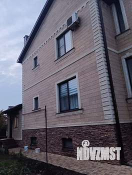 Коттедж 178м&sup2;, 2-этажный, участок 8 сот.  