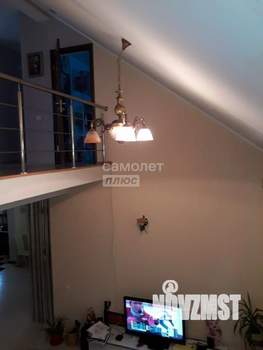 Дом 185м&sup2;, 2-этажный, участок 4 сот.  