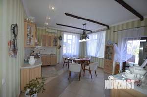 Дом 300м&sup2;, 2-этажный, участок 6 сот.  