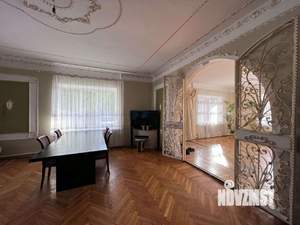 Дом 300м², 2-этажный, участок 8 сот.  