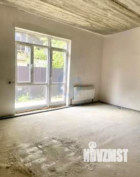 Дом 135м&sup2;, 2-этажный, участок 3 сот.  