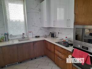 Коттедж 147м², 2-этажный, участок 6 сот.  