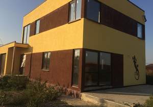 Дом 183м², 2-этажный, участок 12 сот.  