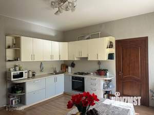 Дом 231м², 2-этажный, участок 6 сот.  