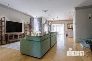 Дом 245м², 2-этажный, участок 4 сот.  