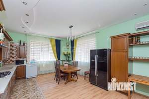 Дом 240м², 2-этажный, участок 6 сот.  