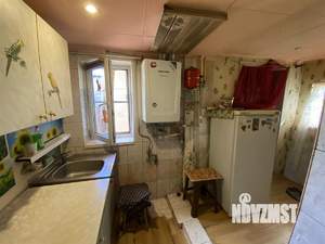 Дом 35м&sup2;, 2-этажный, участок 1 сот.  