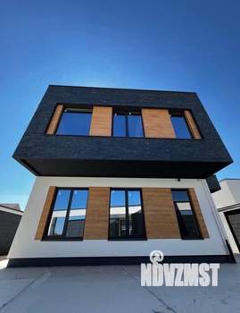 Дом 250м², 2-этажный, участок 6 сот.  