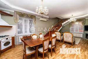 Дом 190м², 2-этажный, участок 5 сот.  
