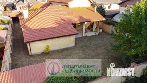 Дом 422м&sup2;, 2-этажный, участок 10 сот.  