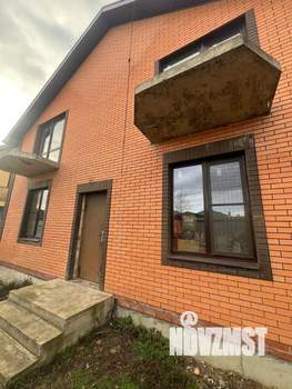 Дом 200м&sup2;, 2-этажный, участок 5 сот.  