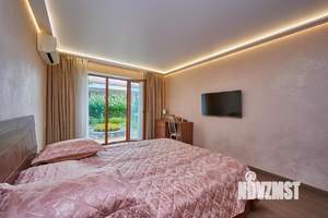 Коттедж 306м², 2-этажный, участок 4 сот.  