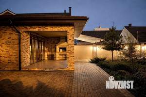 Дом 200м&sup2;, 1-этажный, участок 8 сот.  