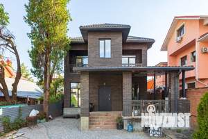 Дом 227м&sup2;, 3-этажный, участок 5 сот.  