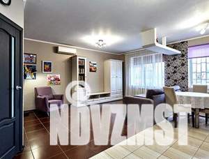 Дом 70м&sup2;, 2-этажный, участок 6 сот.  