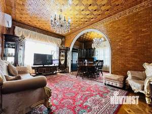 Дом 340м², 2-этажный, участок 6 сот.  