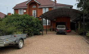 Дом 253м&sup2;, 2-этажный, участок 11 сот.  