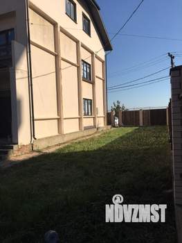 Таунхаус 180м², 3-этажный, участок 2 сот.  