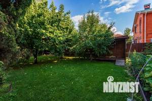 Дом 521м&sup2;, 3-этажный, участок 16 сот.  