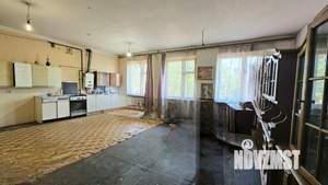 Дом 637м&sup2;, 4-этажный, участок 13 сот.  