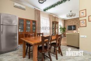 Дом 226м², 2-этажный, участок 7 сот.  