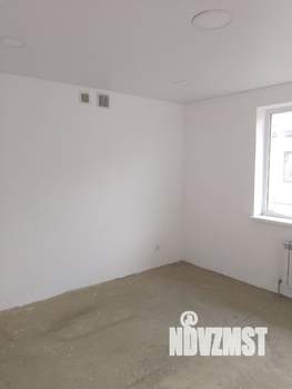 Таунхаус 160м&sup2;, 3-этажный, участок 2 сот.  