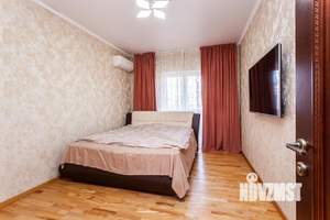 Дом 135м&sup2;, 2-этажный, участок 3 сот.  