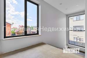 Дом 354м&sup2;, 2-этажный, участок 6 сот.  