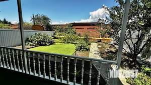 Дом 160м², 2-этажный, участок 4 сот.  