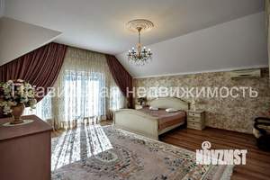 Дом 230м&sup2;, 2-этажный, участок 6 сот.  