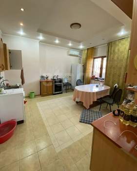 Дом 278м&sup2;, 2-этажный, участок 8 сот.  