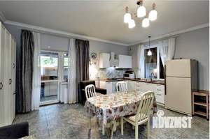 Дом 140м&sup2;, 1-этажный, участок 6 сот.  