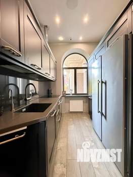 Дом 520м², 2-этажный, участок 11 сот.  