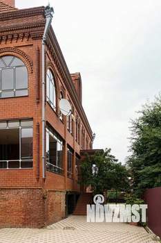 Дом 588м&sup2;, 3-этажный, участок 6 сот.  