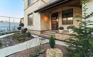 Дом 253м&sup2;, 2-этажный, участок 9 сот.  