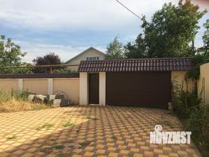 Дом 209м&sup2;, 2-этажный, участок 4 сот.  