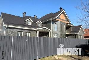 Дом 1500м&sup2;, 3-этажный, участок 16 сот.  