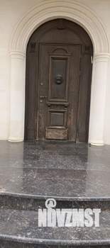 Дом 600м&sup2;, 3-этажный, участок 8 сот.  