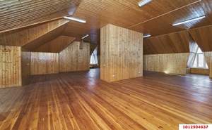 Дом 384м&sup2;, 3-этажный, участок 4 сот.  