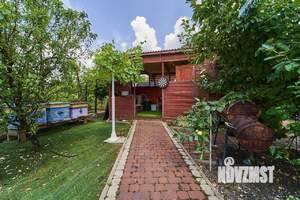 Дом 140м&sup2;, 2-этажный, участок 4 сот.  