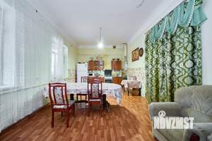 Дом 122м&sup2;, 1-этажный, участок 6 сот.  