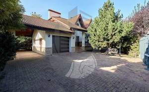 Дом 340м², 2-этажный, участок 13 сот.  