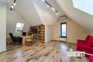 Дом 241м&sup2;, 3-этажный, участок 4 сот.  