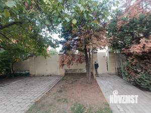 Коттедж 270м², 2-этажный, участок 10 сот.  