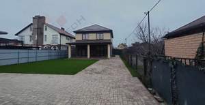 Дом 220м&sup2;, 2-этажный, участок 6 сот.  