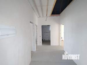 Дом 100м&sup2;, 2-этажный, участок 3 сот.  